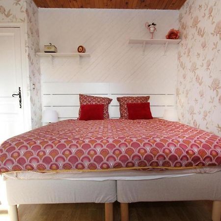 Le Galaveyson Bed & Breakfast Le Grand-Serre Eksteriør bilde